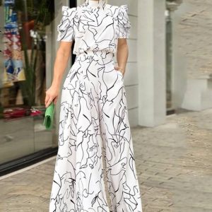 Elegant jumpsuit med konstnärlig design